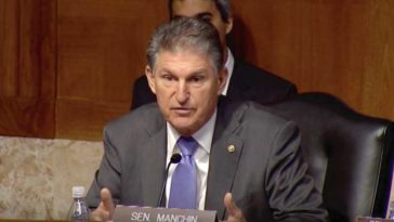 Dem Senator Joe Manchin Considering Voting for Donald Trump in 2020
