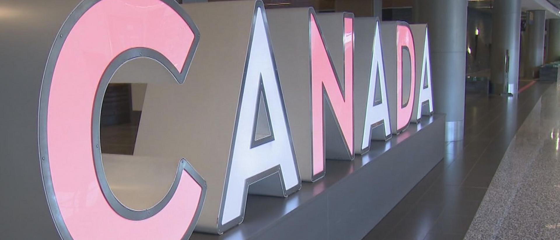 US advises travelers to avoid Canada