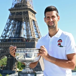 Djokovic mocks his critics and finds a way to play at Roland Garros