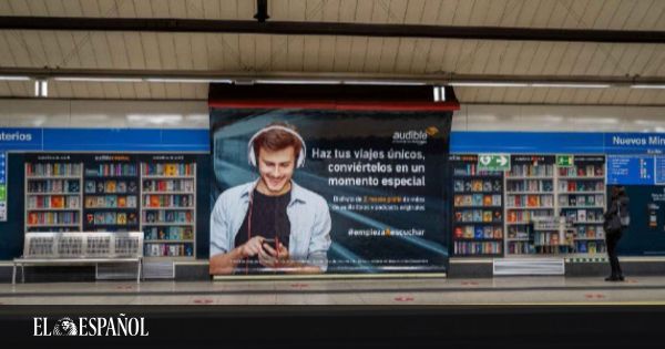 Audible invades the Madrid metro with a digital library at Nuevos Ministerios