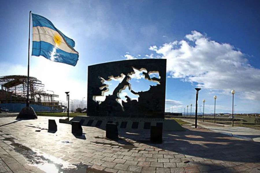 Argentina calls on the United Kingdom to restore air contact with the Malvinas Islands