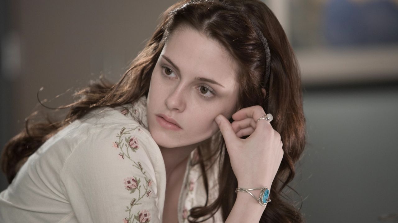 How old was Kristen Stewart when she starred in Twilight?