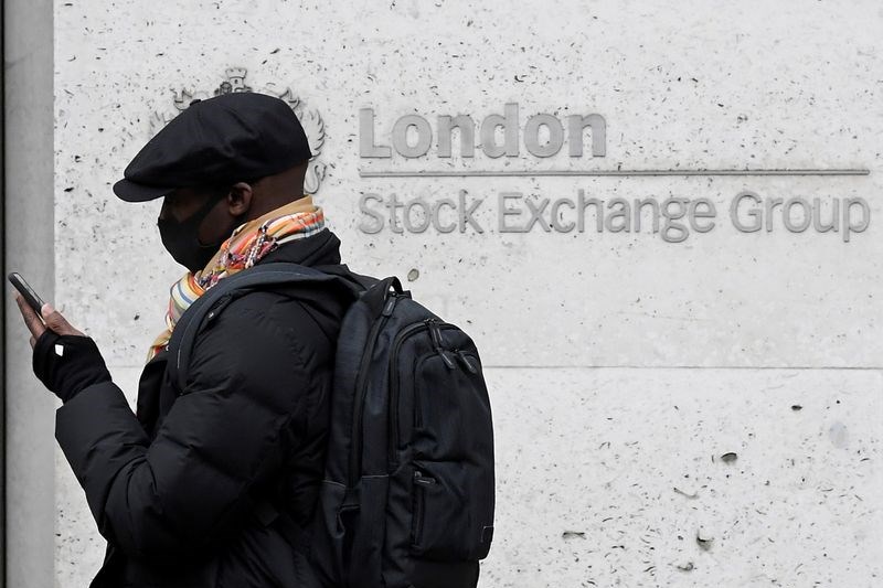 UK indices closed higher;  Investing.com UK 100 Up 0.54% By Investing.com