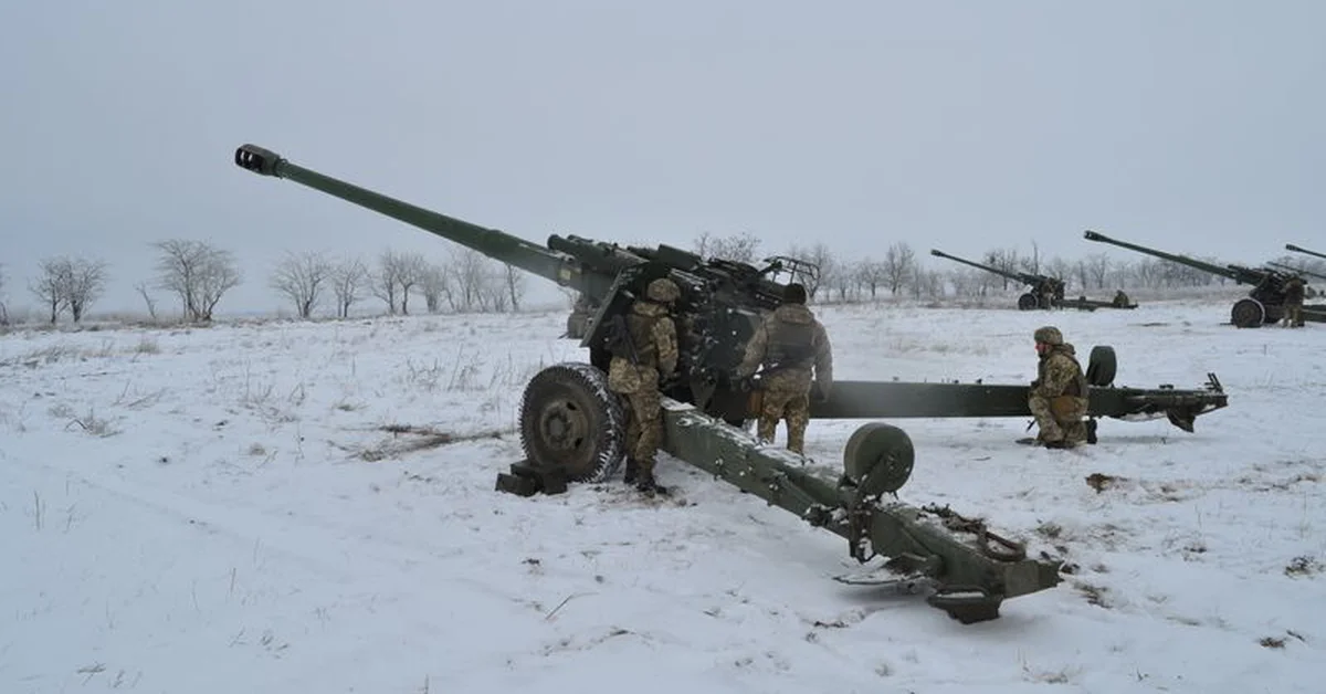 The United States sent more artillery to Kyiv and will train Ukrainian forces to use howitzers