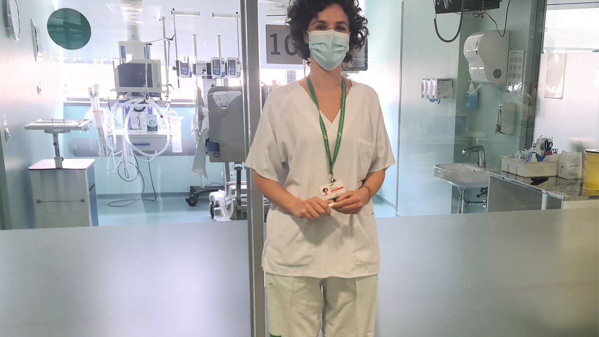 From Granada Clinical Hospital to Canada after being accepted into the Intensive Care Medicine Program at the University of Toronto