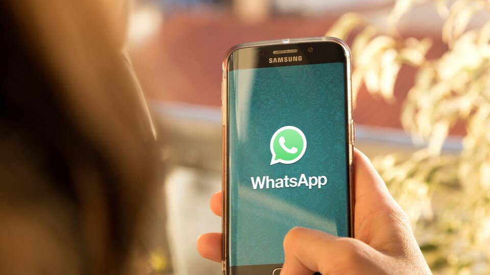 Whatsapp launches Communities: How will the new way to group different chat groups work |  Also announced integration of reactions with emoji
