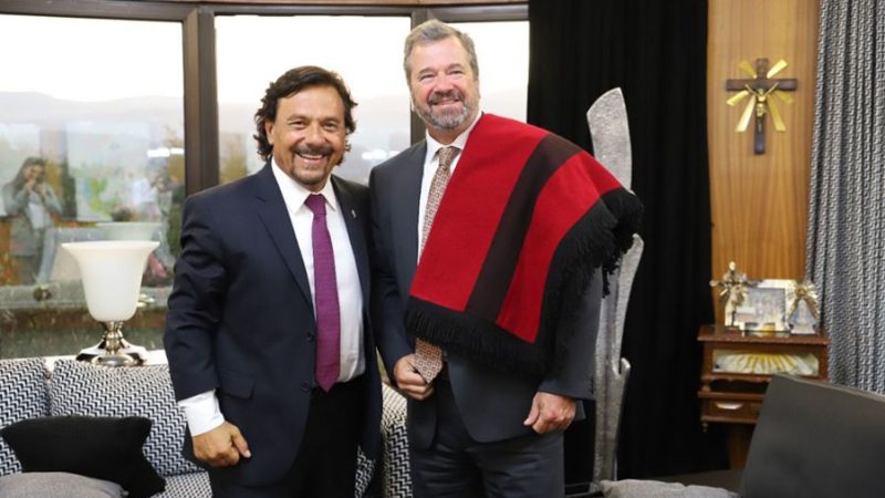 Governor Sainz received Canadian Ambassador to Argentina on a protocol visit