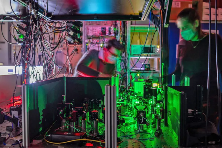 Network teleportation: the unprecedented achievement of Dutch researchers paving the way for a quantum Internet