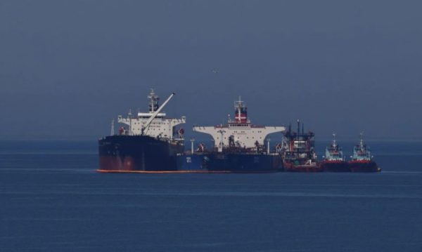 Iran asks Greece to solve the oil crisis without US influence
