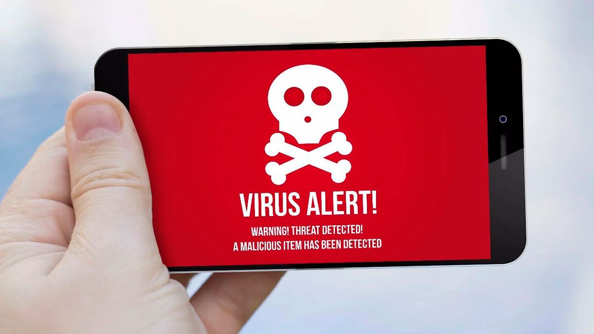 Alert from a new virus that steals passwords and bank details and is present in more than 400 applications