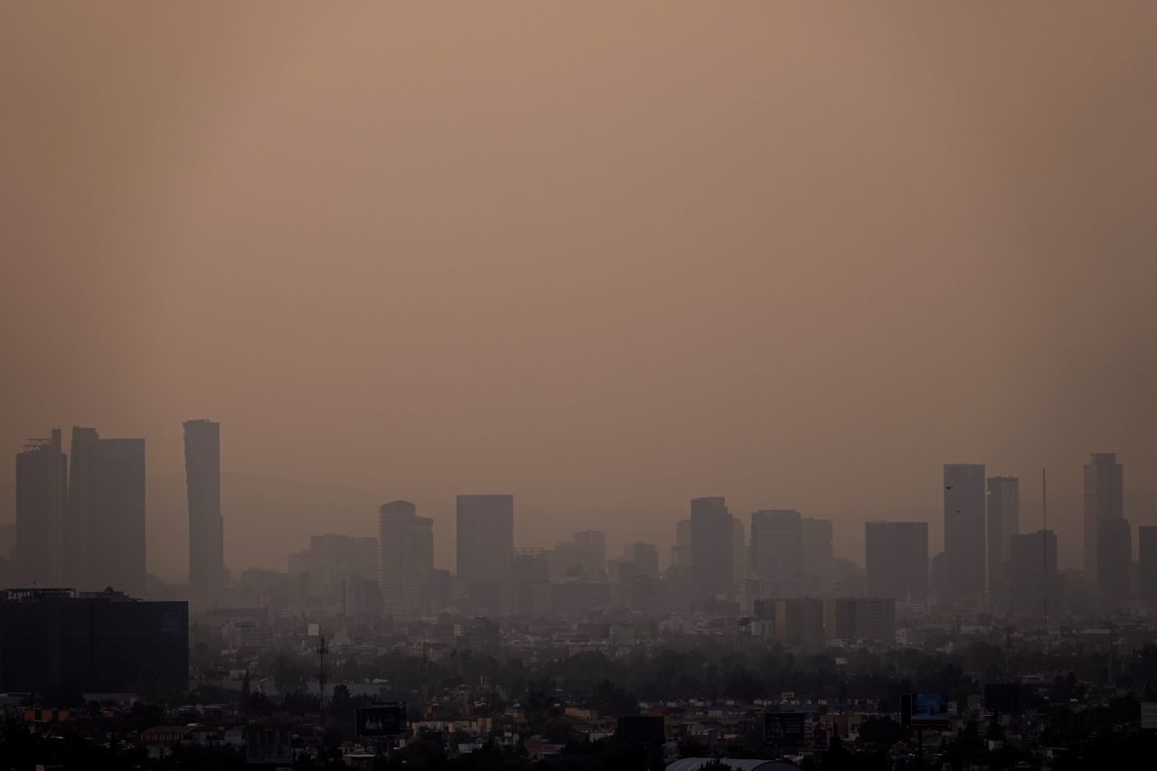 "The cumulative effects of air pollution and climate change on mental health are of particular concern, the researchers said.  (Photo: Graciela López CUARTOSCURO.COM)