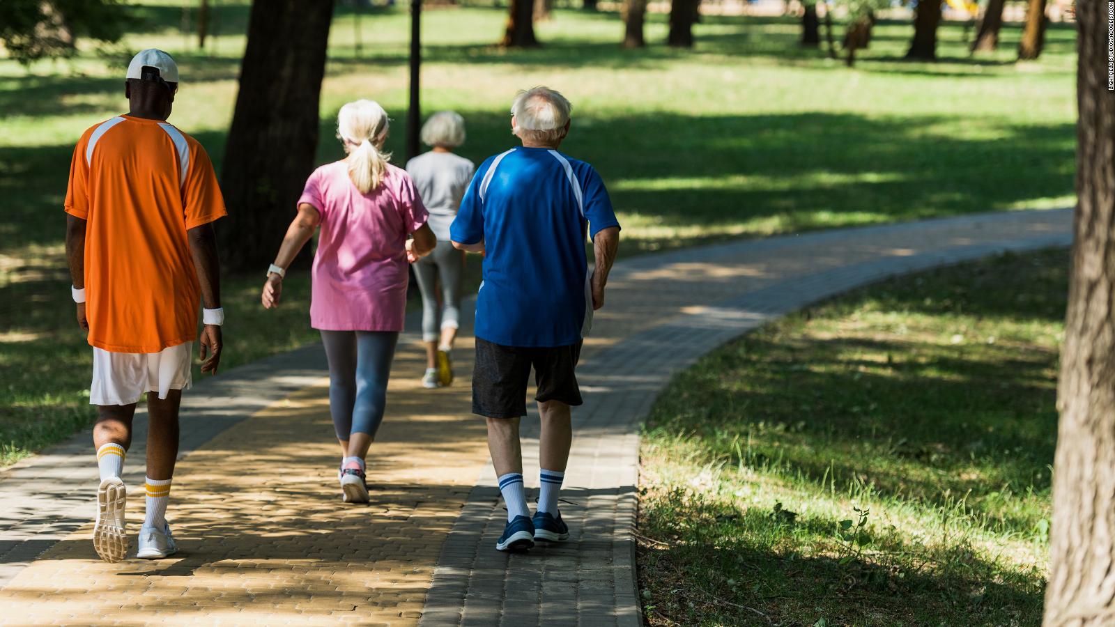 The speed at which you walk may be a sign of dementia