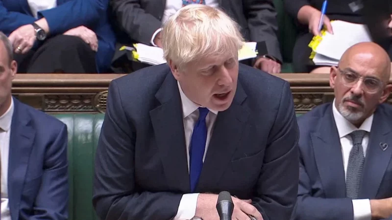 Boris Johnson’s government is hanging by a thread: a wave of resignations emptied his government and they demanded his resignation