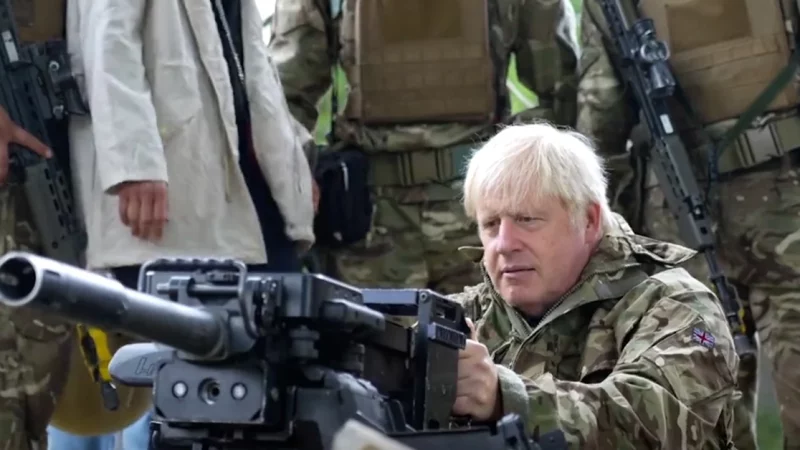 Boris Johnson tested an anti-tank missile launcher and trained with Ukrainian forces undergoing training in the UK