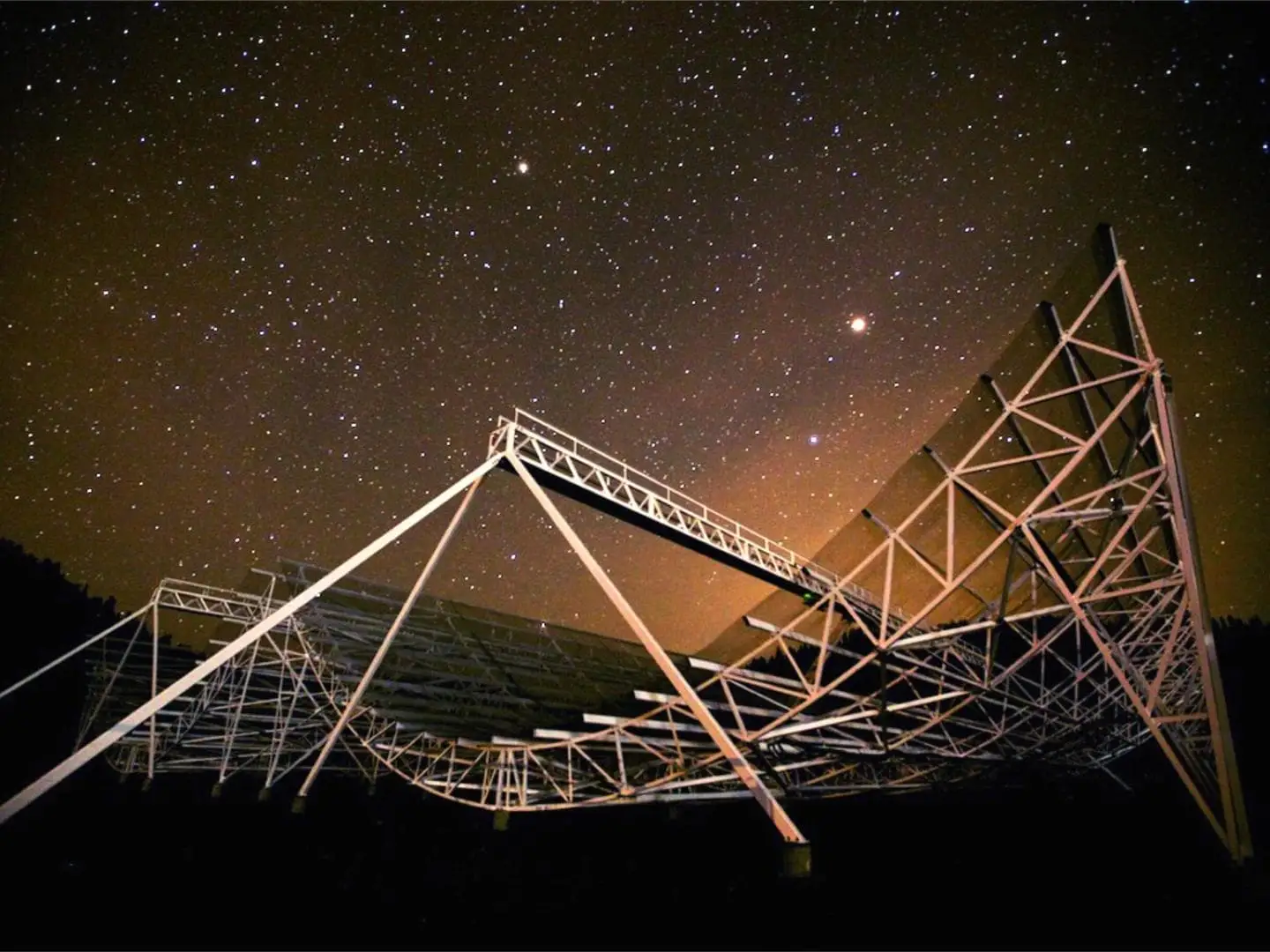 The Canadian Hydrogen Density Mapping Experiment is a revolutionary new Canadian radio telescope designed to answer important questions in astrophysics and cosmology.  Source: https://chime-experiment.ca/