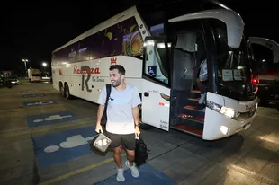 Despite the uncomfortable and endless journeys, Facundo Campazzo has never lost his smile in the national team