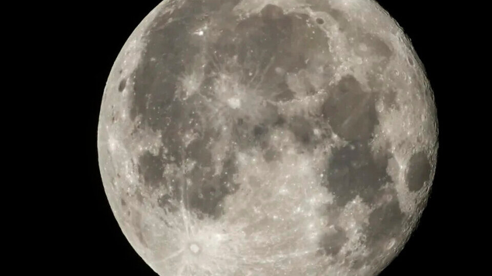 China has discovered a new mineral on the moon |  It was called Changesite- (Y)