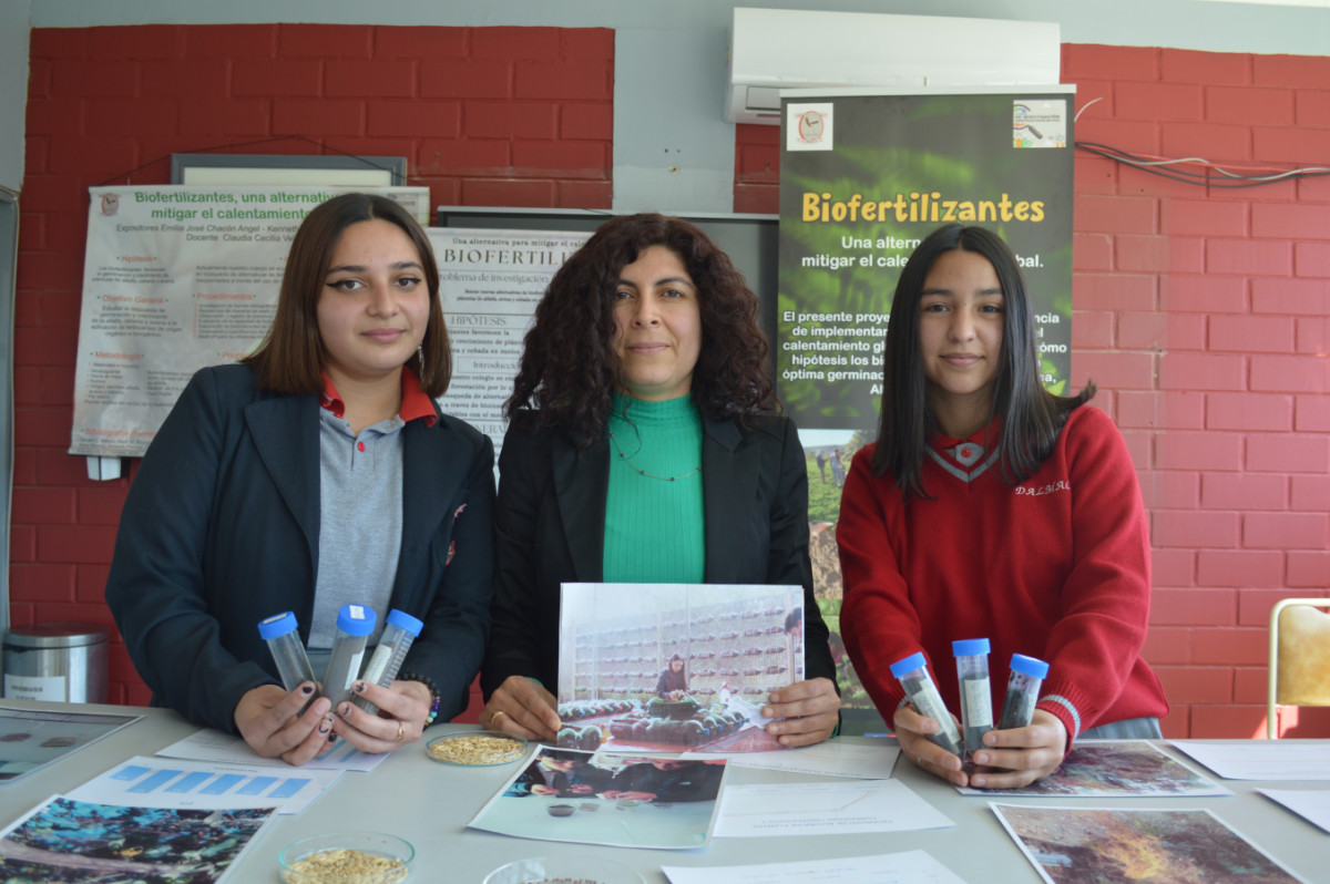 Ovallina students win the regional science festival and will compete at the national level