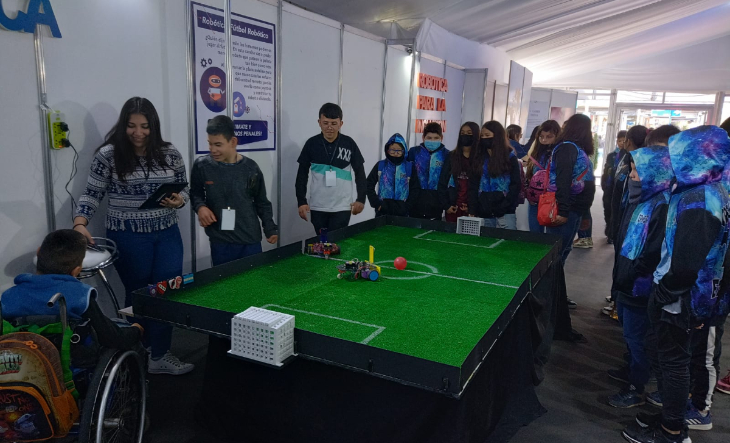 Ciencia Square: Students showcased their amazing technology projects