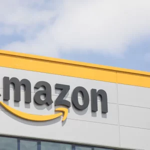 Amazon will not hire more administrative staff in retail sales