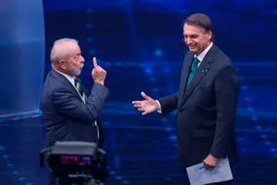Bolsonaro’s False Sexual Comment on Lula in Presidential Debate: ‘He’s Impotent’