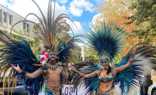 Corrientes Carnival shines in Canada