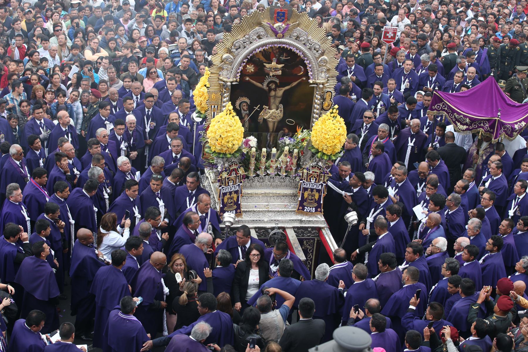 The image of the master of miracles will not roam the streets of Lima for the second year in a row.  (Photo: Andean Agency)