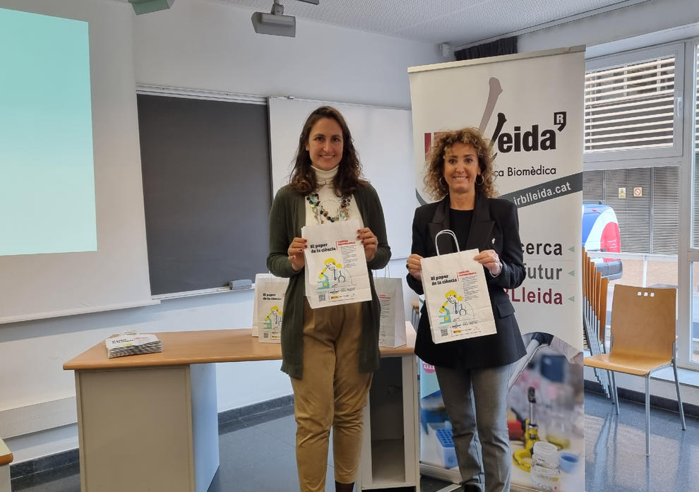 IRBLleida spreads science through the 6,250 bags that it will distribute to Lleida companies